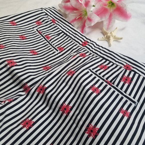 ❤️🛍️ Joe Fresh Black and White Shorts Size 12❤️🛍️ - Picture 7 of 10